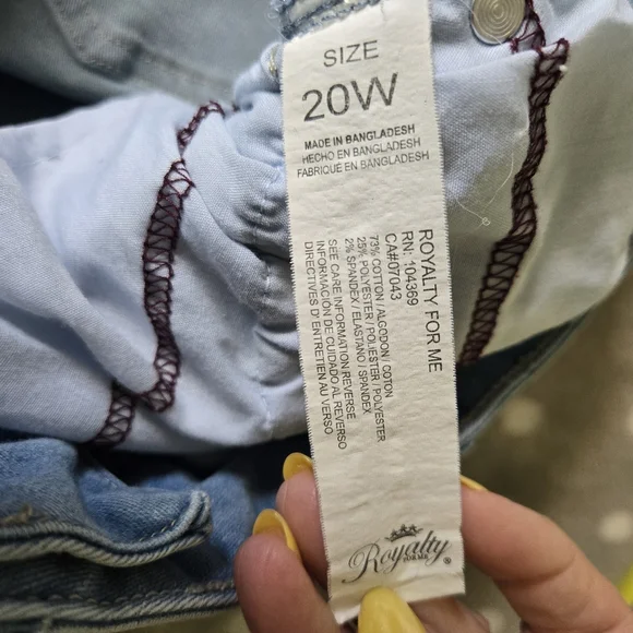 Royalty For Me Plus Size Blue Jean Shorts Cuffed Hem - Size 20 - Picture 10 of 10